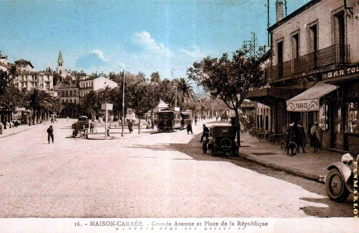 2449- Maison-Carree - Grande Avenue et Place de la Republique.jpg